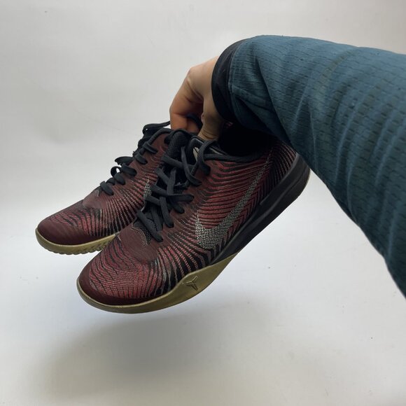 Nike Kobe KB Mentality 2 Red Black Basketball Shoes 818952-002 Men’s Size 8 US - Picture 16 of 16